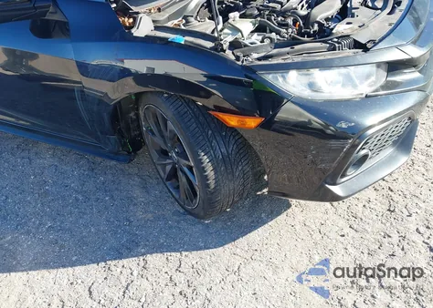 2018 Honda Civic Sport z USA, uszkodzony, nr VIN SHHFK7H46JU222371